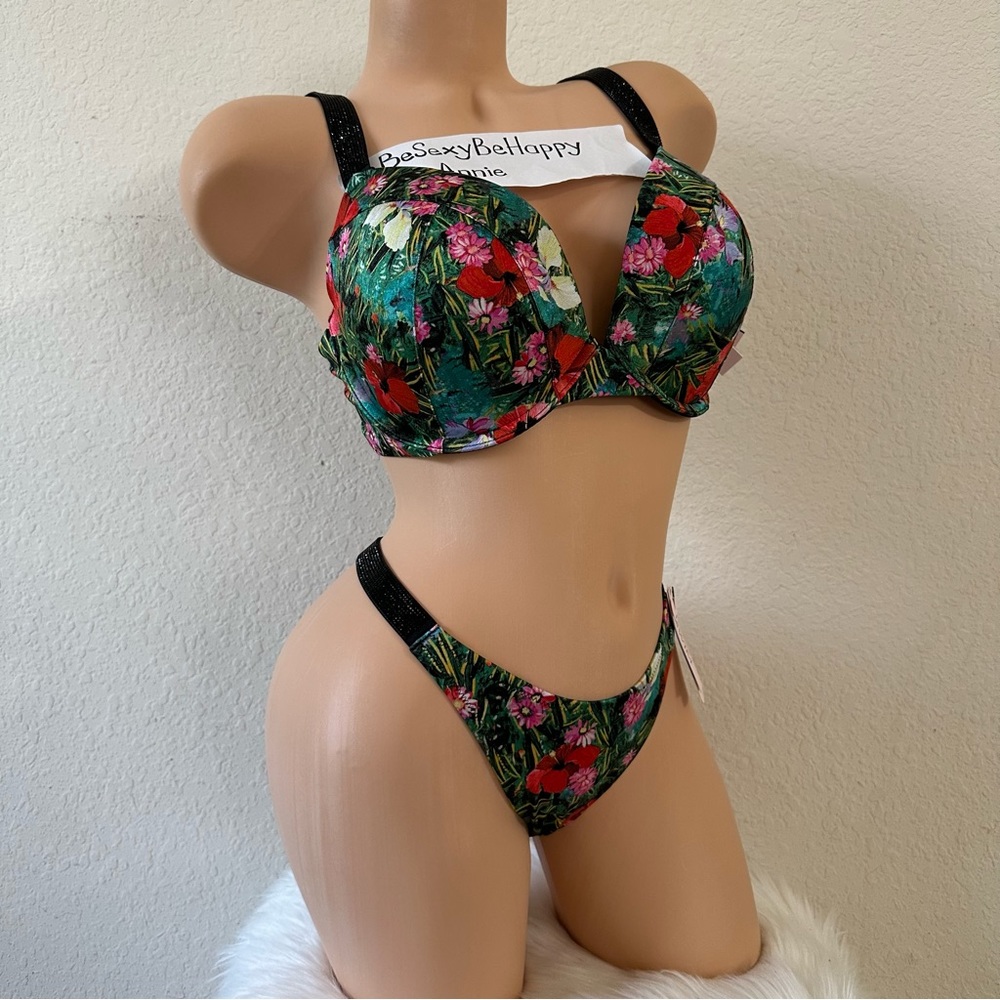 38D Large Victoria’s Secret Bikini Set
